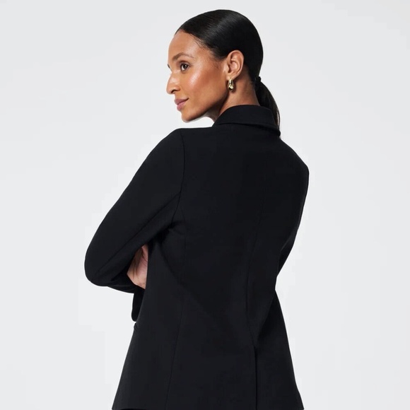 Unworn Spanx The Perfect Asymmetrical Blazer in Black - Picture 6 of 13